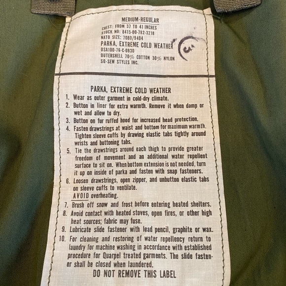 Military Issue Parka, Extreme Cold Weather size Medium Regular. Fits like XXL. - Picture 4 of 4